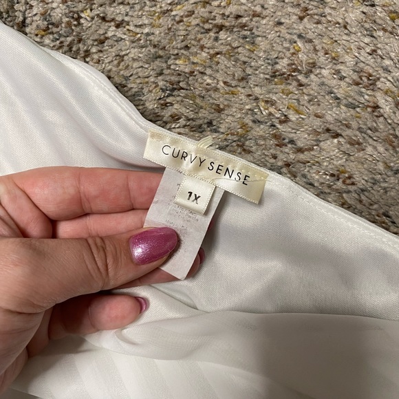 Curvy Sense White One Shoulder Bodysuit Size 1x - Picture 9 of 9